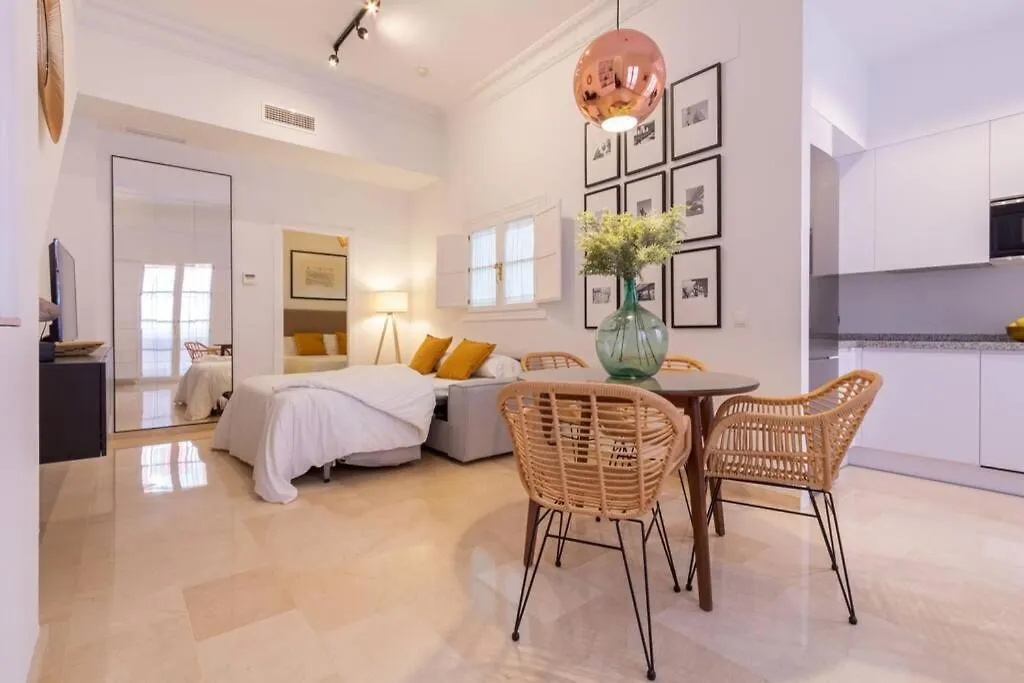 Mumu Luxury Suite Lirio Seville